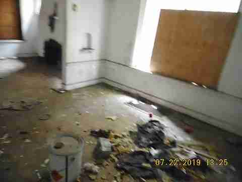 10410 Crocuslawn (15)_m.jpg